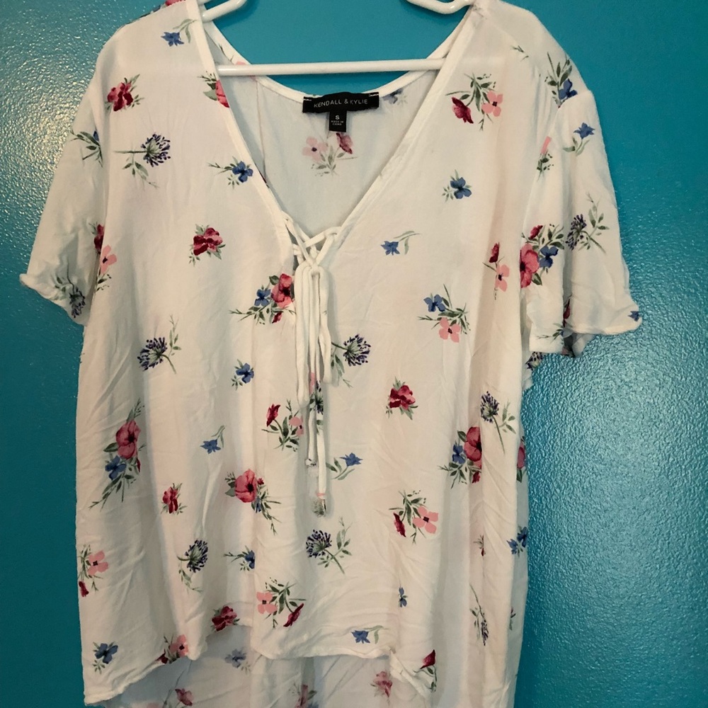 summer top Kendall and Kylie